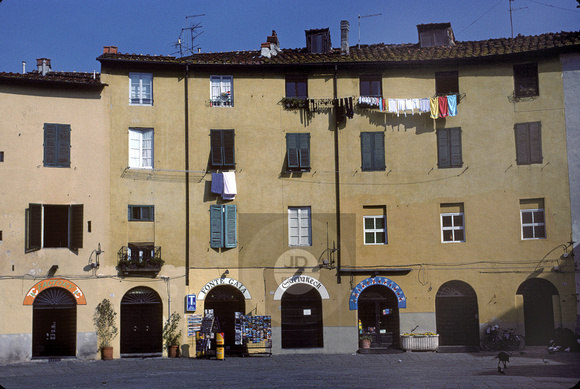 LOE1509-Lucca, Italy
